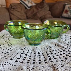Iridescent Green Glass Tea Cups Set